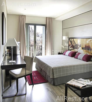 H10 Universitat Hotel 3